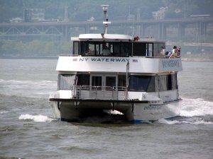 Waterways Boat Cruise NYC (around Manhattan island) 10.JPG